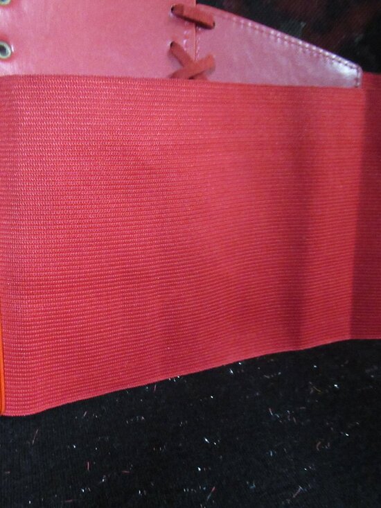 Vintage Look Wide Elastic Red Corset Belt (O/S Plus) main image 4